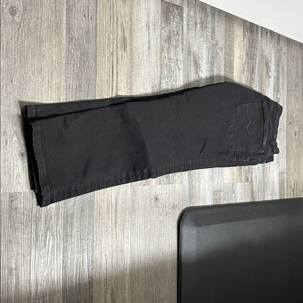 7 For All Mankind - Picture 7 of 13